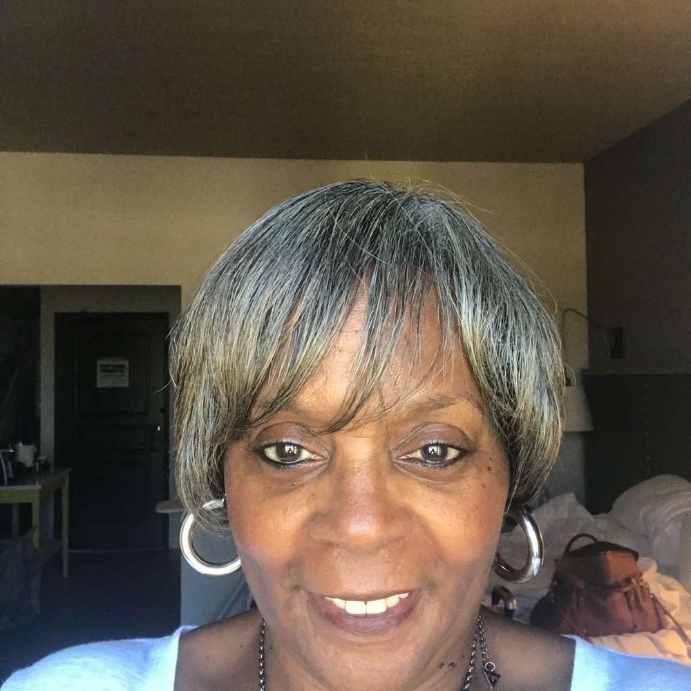 Meet your Posher, Deborah